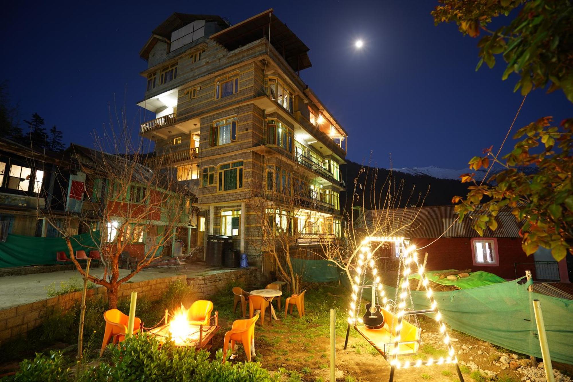 Woods Villa Cottages Manali - 1,2,3,4 Cottages & Villas Available In Manali With Scenic Mountain View Exterior photo